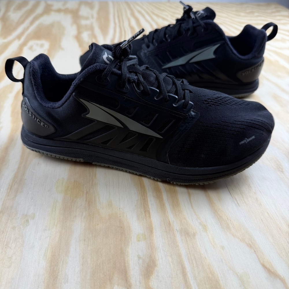 Altra Solstice XT Womens Cross Training Shoes Black Gray ALW1939F-000
